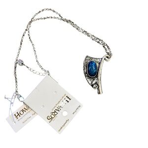New~ HOWARDS
Remy Azure Pendant Necklace. Adjustable